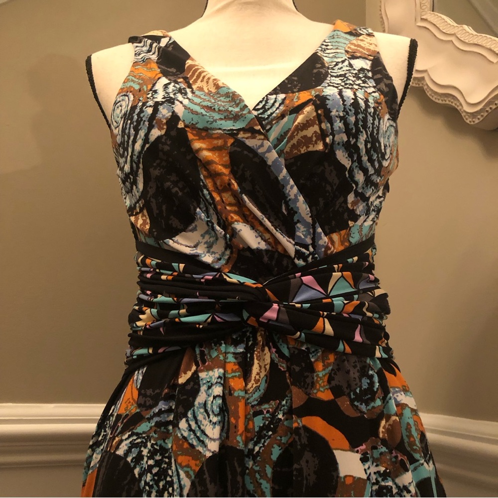 Beautiful Multicolor Abstract Sleeveless Julie Dillon New York Dress Size 2